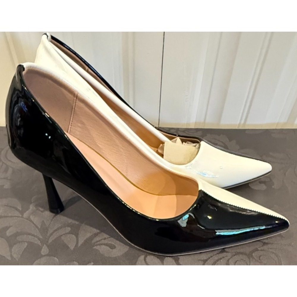 Women's Black White Patent Leather Pointed Toe Pumps Size 41 Kitten Heel - Picture 3 of 8